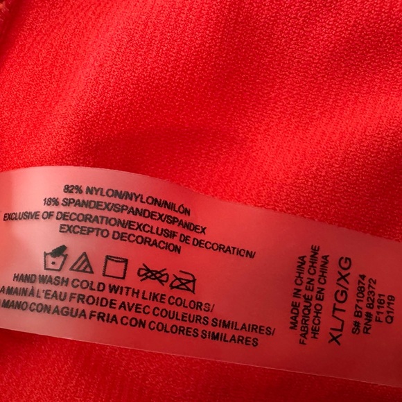 Raisins Maya Bay Red and White Floral Miami Printed Halter Bikini  Two Piece Set - Picture 13 of 13